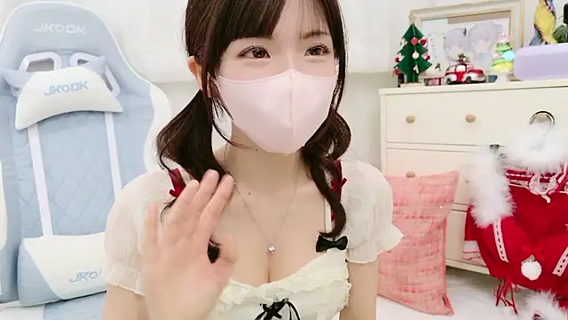 Snapshot of -minami- chatting on November 29, 2025, 12:05 pm -minami- online show from November 29, 2025, 12:05 pm