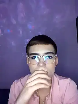 Jhon-Romero online show from April 8, 2026, 7:43 am