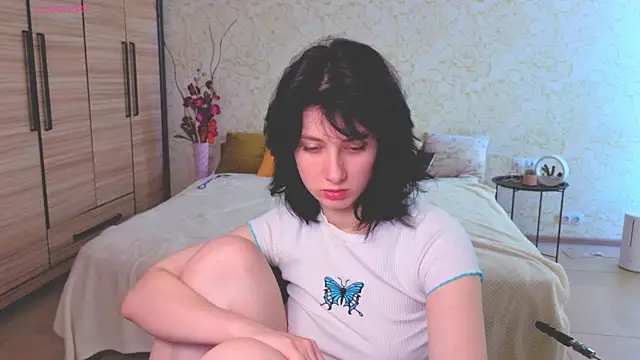 JulisSweet online show from September 13, 2025, 6:46 am