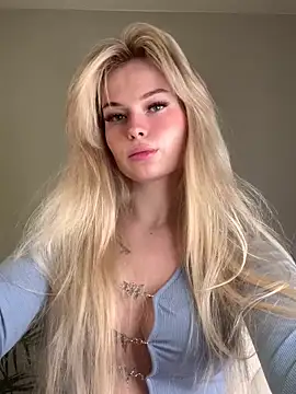 Snapshot of Vladamais chatting on January 11, 2025, 11:12 am Vladamais online show from January 11, 2025, 11:12 am