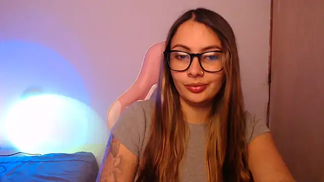 Snapshot of lalawhitte chatting on October 29, 2025, 9:47 pm lalawhitte online show from October 29, 2025, 9:47 pm