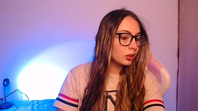 Snapshot of lalawhitte chatting on October 28, 2025, 9:25 pm lalawhitte online show from October 28, 2025, 9:25 pm