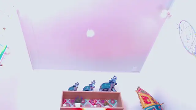 Snapshot of SARA_VAL3NTINA_ chatting on October 8, 2025, 2:13 am SARA VAL3NTINA  online show from October 8, 2025, 2:13 am