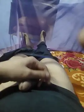 Snapshot of Veer555 chatting on October 6, 2025, 5:35 pm Veer555 online show from October 6, 2025, 5:35 pm