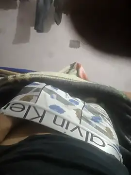 Snapshot of Veer555 chatting on December 16, 2025, 3:11 am Veer555 online show from December 16, 2025, 3:11 am