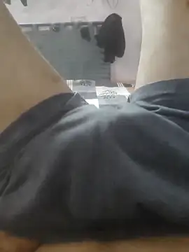 Snapshot of Veer555 chatting on February 26, 2025, 12:49 pm Veer555 online show from February 26, 2025, 12:49 pm