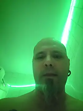 KrazyLegz online show from February 18, 2026, 3:04 am