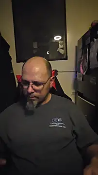 KrazyLegz online show from January 11, 2026, 2:40 am