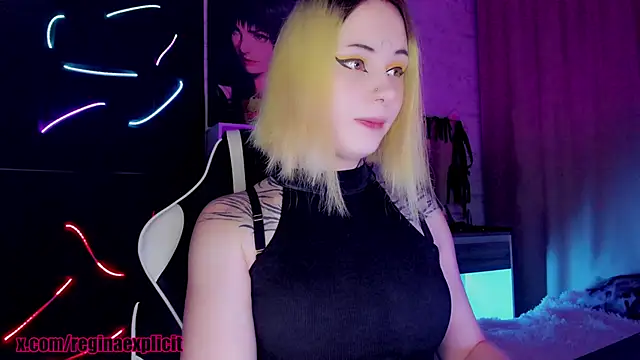 Snapshot of snake__bites chatting on October 2, 2025, 9:18 pm snake bites online show from October 2, 2025, 9:18 pm