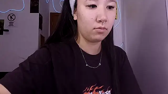 Japabaixinha online show from April 20, 2026, 2:29 pm