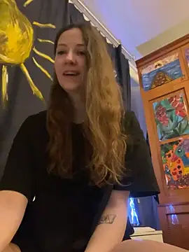 Lori Foxy online show from January 4, 2025, 5:05 pm