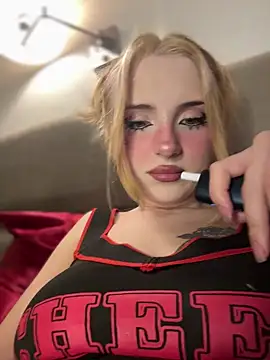 Melissa cum online show from March 11, 2026, 9:42 pm