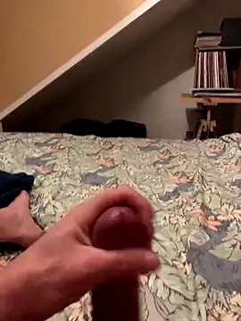 LivingLegend1978 online show from November 5, 2025, 8:01 pm