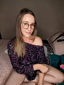 Deviant Desires xx online show from September 23, 2025, 5:20 pm