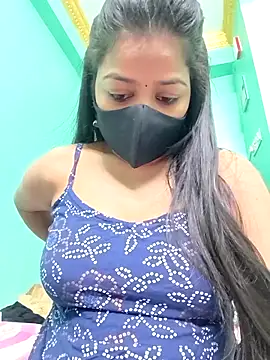 Snapshot of Monalisa_Singh chatting on October 18, 2025, 6:21 pm Monalisa Singh online show from October 18, 2025, 6:21 pm