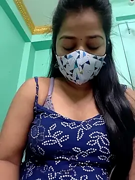 Snapshot of Monalisa_Singh chatting on November 3, 2025, 5:38 pm Monalisa Singh online show from November 3, 2025, 5:38 pm