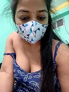 Snapshot of Monalisa_Singh chatting on November 4, 2025, 10:19 am Monalisa Singh online show from November 4, 2025, 10:19 am