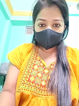 Snapshot of Monalisa_Singh chatting on November 6, 2025, 9:35 am Monalisa Singh online show from November 6, 2025, 9:35 am