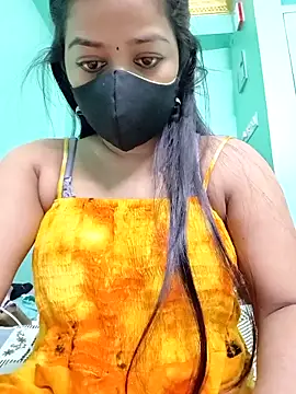 Snapshot of Monalisa_Singh chatting on November 15, 2025, 5:39 pm Monalisa Singh online show from November 15, 2025, 5:39 pm