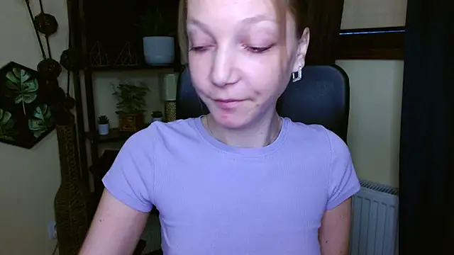 EmillyPlay online show from March 6, 2026, 7:25 am