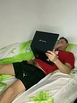 Snapshot of Yourhotboy_42 chatting on February 22, 2025, 7:45 am Yourhotboy 42 online show from February 22, 2025, 7:45 am