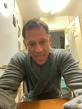 Snapshot of Yourhotboy_42 chatting on February 27, 2025, 8:42 pm Yourhotboy 42 online show from February 27, 2025, 8:42 pm