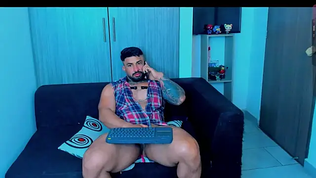 naugthy dominant online show from November 9, 2025, 1:04 pm