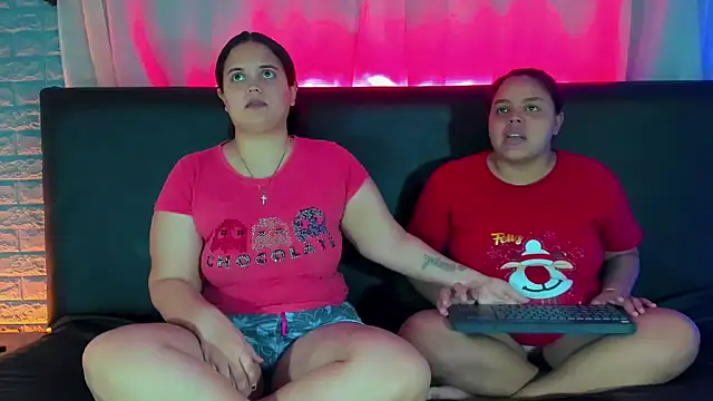 Snapshot of brunnette_hot chatting on March 18, 2025, 11:22 am brunnette hot online show from March 18, 2025, 11:22 am