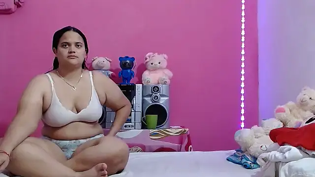 Snapshot of brunnette_hot chatting on July 15, 2026, 12:23 pm brunnette hot online show from July 15, 2026, 12:23 pm