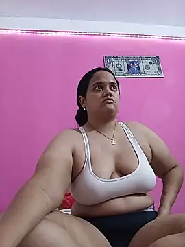 Snapshot of brunnette_hot chatting on June 9, 2026, 10:27 am brunnette hot online show from June 9, 2026, 10:27 am