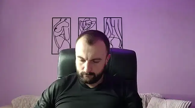 brindlefly6969 online show from March 5, 2025, 11:28 am