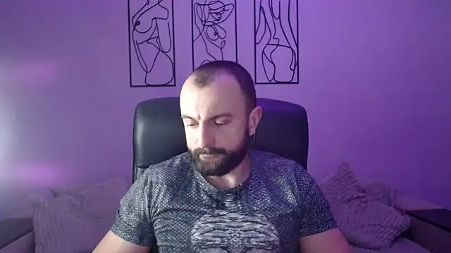 brindlefly6969 online show from February 7, 2026, 11:40 am