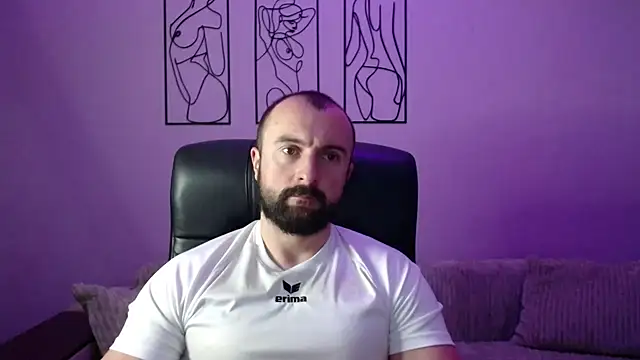 brindlefly6969 online show from October 15, 2025, 11:29 am