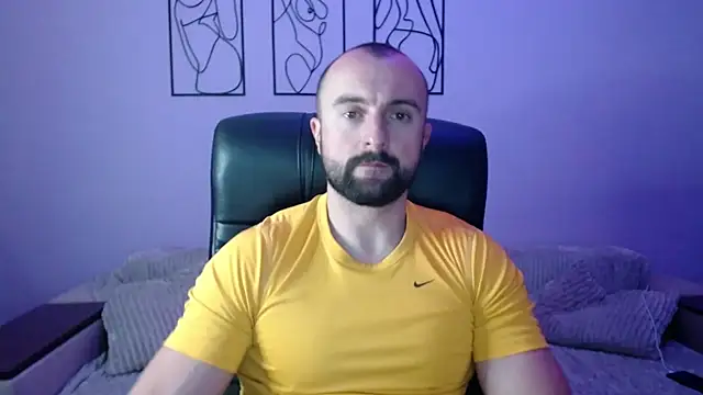 brindlefly6969 online show from October 3, 2025, 11:34 am