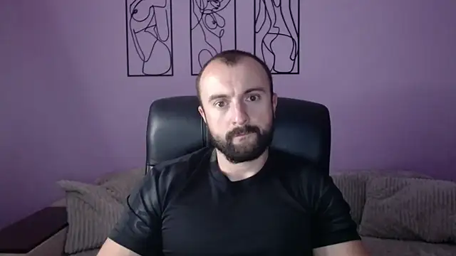 brindlefly6969 online show from September 18, 2025, 11:57 am