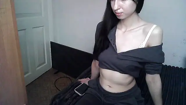 Snapshot of ElizaSwon chatting on September 8, 2025, 2:38 pm ElizaSwon online show from September 8, 2025, 2:38 pm