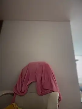 pamell col online show from April 19, 2026, 1:34 pm