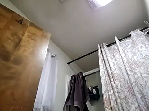 Snapshot of Forbidden_daddy chatting on February 7, 2025, 6:24 pm Forbidden daddy online show from February 7, 2025, 6:24 pm