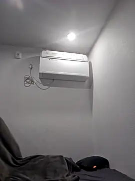 Iliketocooksquirt25 online show from September 12, 2025, 5:07 am