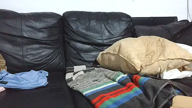 Youns98 online show from October 9, 2025, 8:53 pm