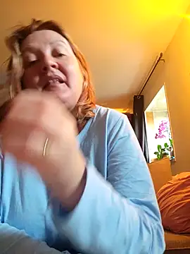 Snapshot of lady_charlyne chatting on October 4, 2025, 7:54 am lady charlyne online show from October 4, 2025, 7:54 am