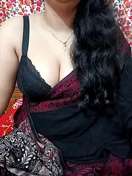 Snapshot of Priya_Boudi chatting on December 14, 2025, 6:02 pm Priya Boudi online show from December 14, 2025, 6:02 pm