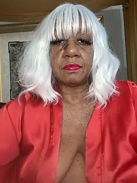 BreanaDivine online show from July 8, 2026, 3:34 pm
