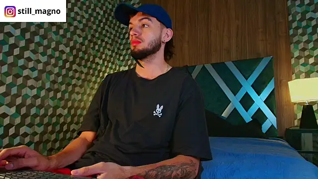 Snapshot of Michael_magno chatting on November 20, 2025, 12:06 pm Michael magno online show from November 20, 2025, 12:06 pm