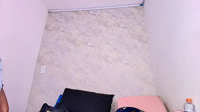 Snapshot of sofi_balvin chatting on March 5, 2025, 7:17 pm sofi balvin online show from March 5, 2025, 7:17 pm