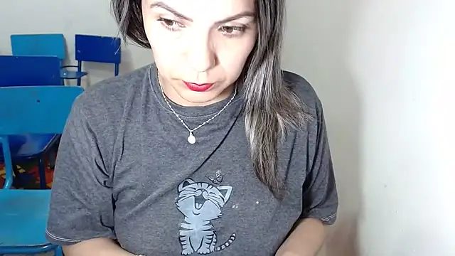 Snapshot of Chantal_hott chatting on December 4, 2025, 8:57 am Chantal hott online show from December 4, 2025, 8:57 am