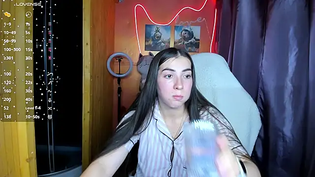 Snapshot of Fiery_Brunette_ chatting on September 15, 2025, 10:59 am Fiery Brunette online show from September 15, 2025, 10:59 am