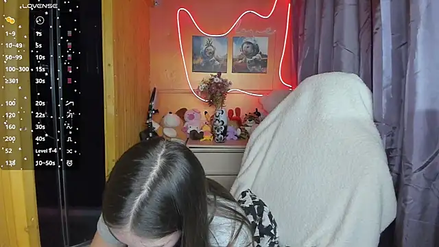 Snapshot of Fiery_Brunette_ chatting on March 11, 2025, 3:34 pm Fiery Brunette online show from March 11, 2025, 3:34 pm