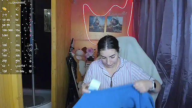 Snapshot of Fiery_Brunette_ chatting on March 2, 2025, 11:19 am Fiery Brunette online show from March 2, 2025, 11:19 am