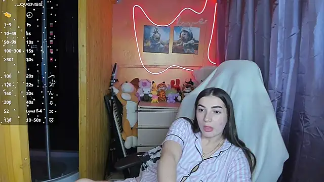 Snapshot of Fiery_Brunette_ chatting on February 27, 2025, 4:43 pm Fiery Brunette online show from February 27, 2025, 4:43 pm